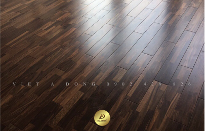 Sàn gỗ công nghiệp màu óc chó có tốt, bền không?